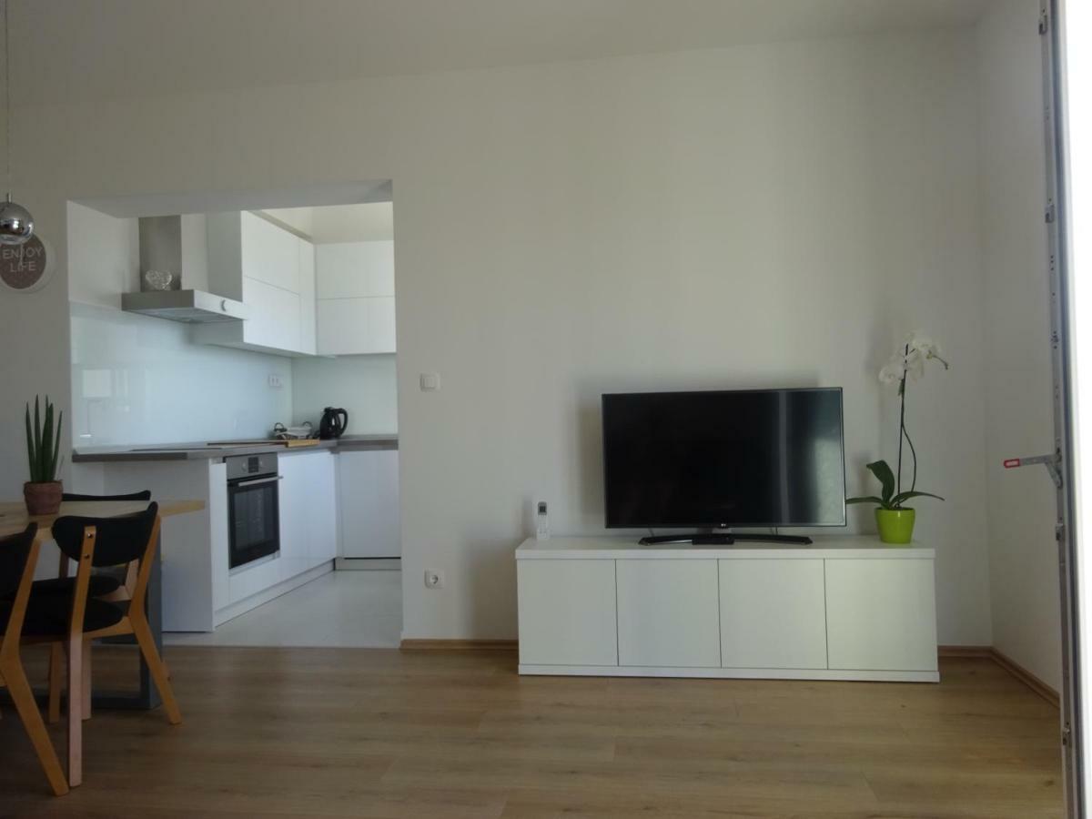 Apartment Duce โอมิช ภายนอก รูปภาพ