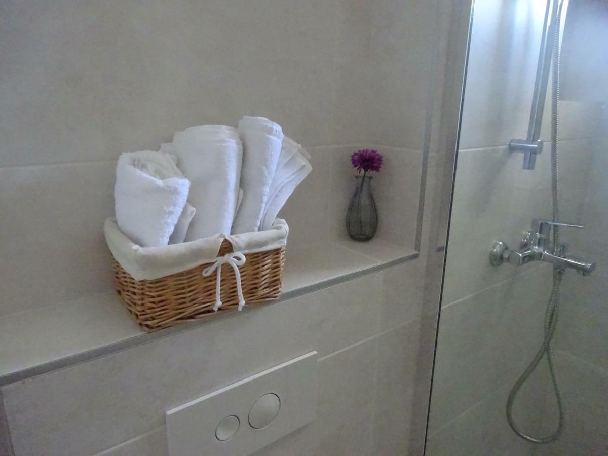 Apartment Duce โอมิช ภายนอก รูปภาพ